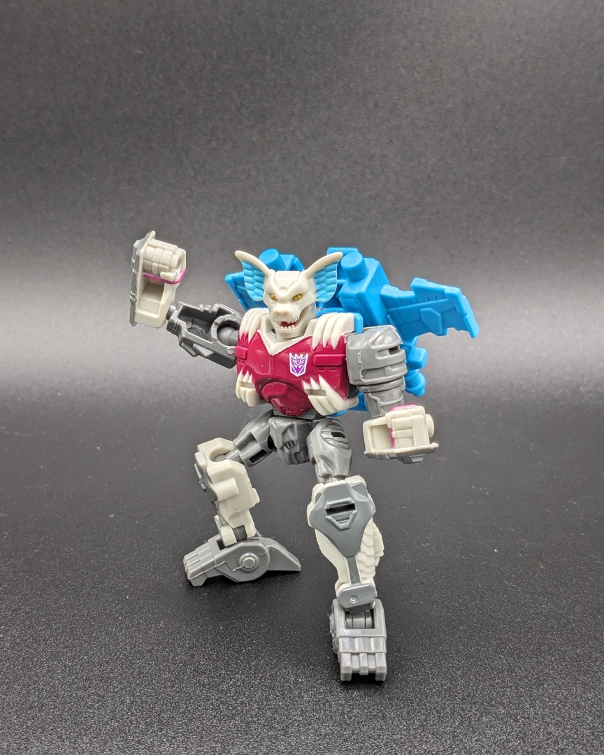 A picture of Bomb-Burst in robot mode.