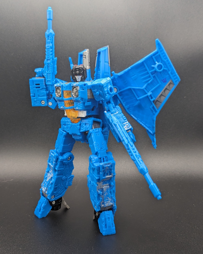 A picture of Ion Storm in robot mode.