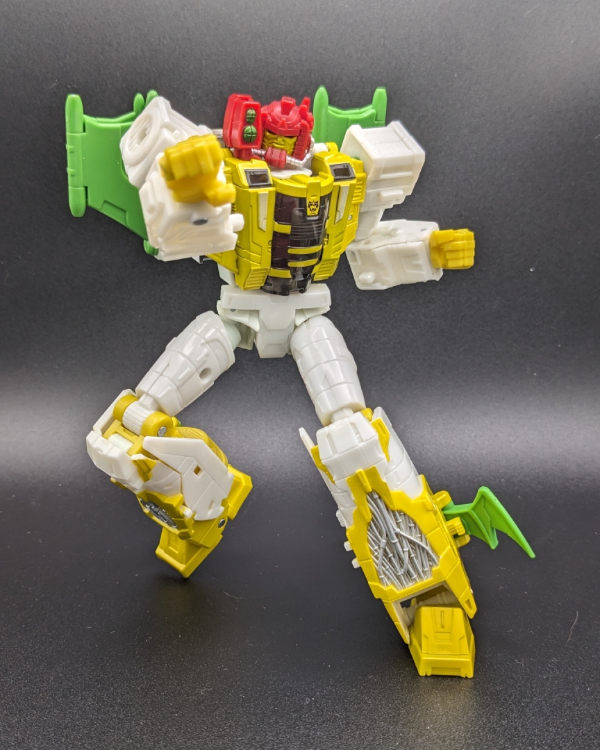 A picture of Jhiaxus in robot mode.