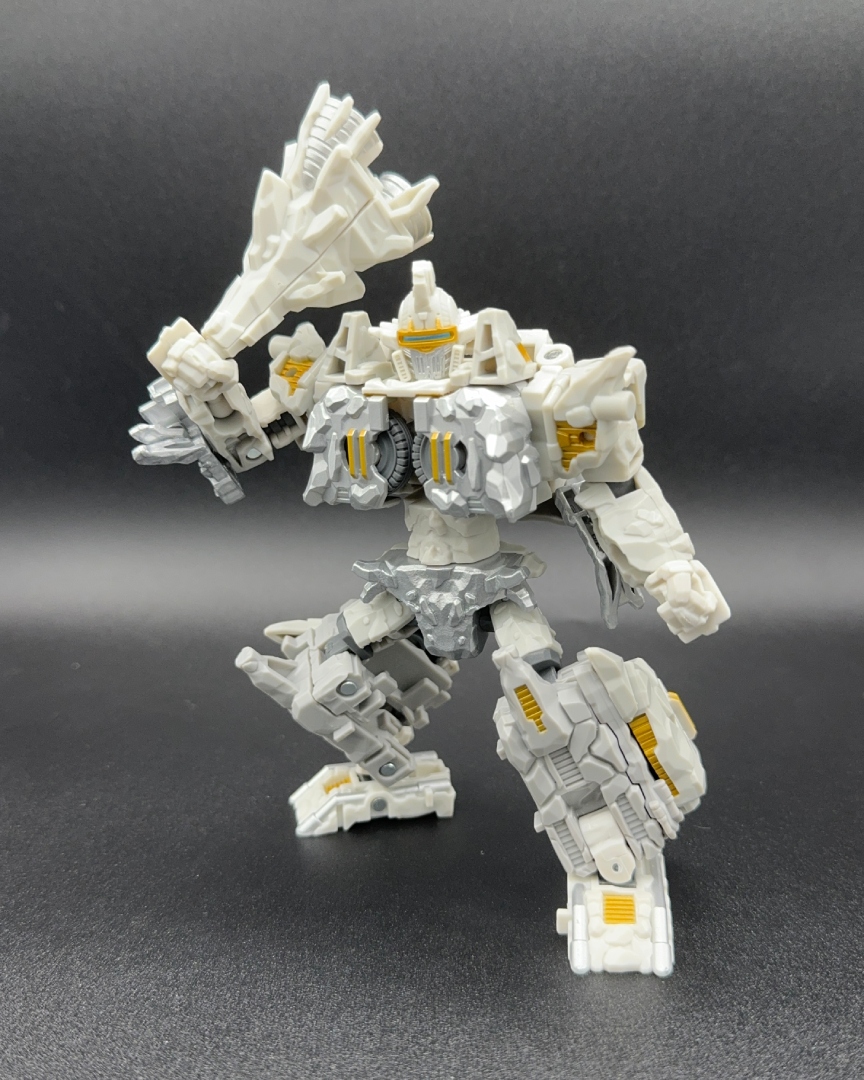 A picture of Legacy: United Nucleous in robot mode.