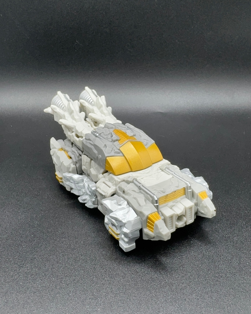 A picture of Legacy: United Nucleous in vehicle mode.