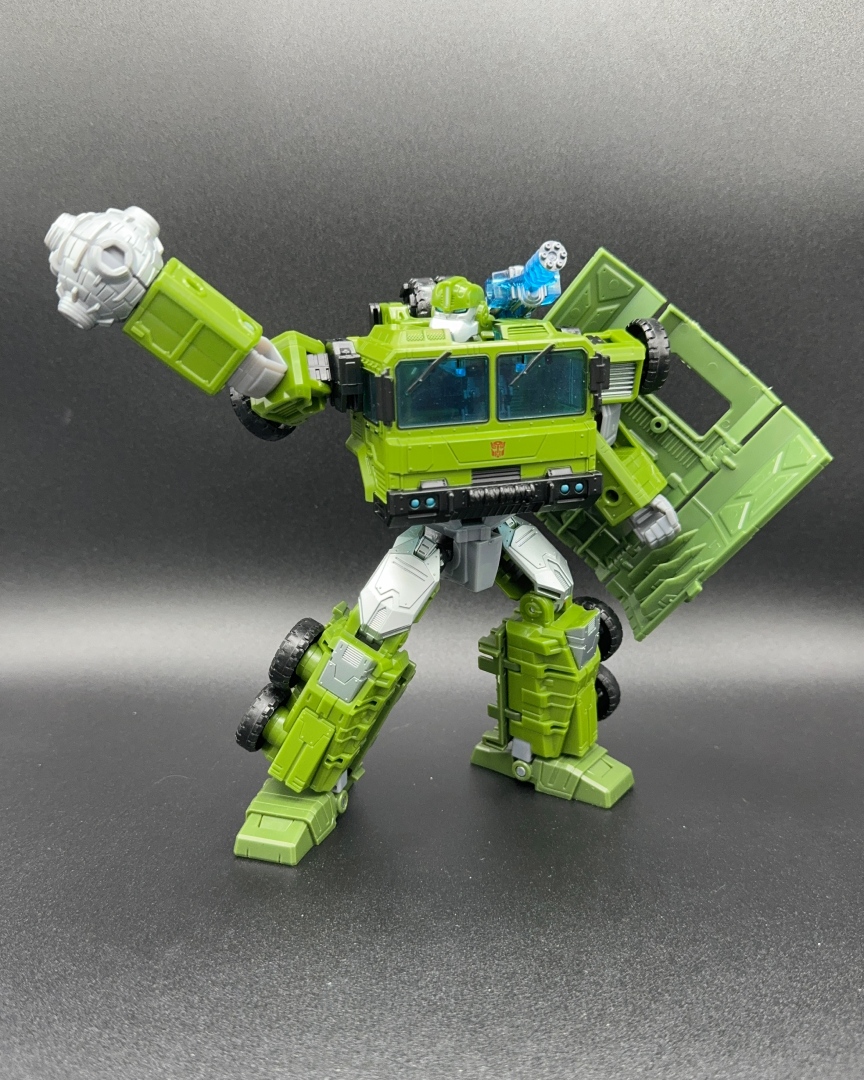 A picture of Bulkhead in robot mode.