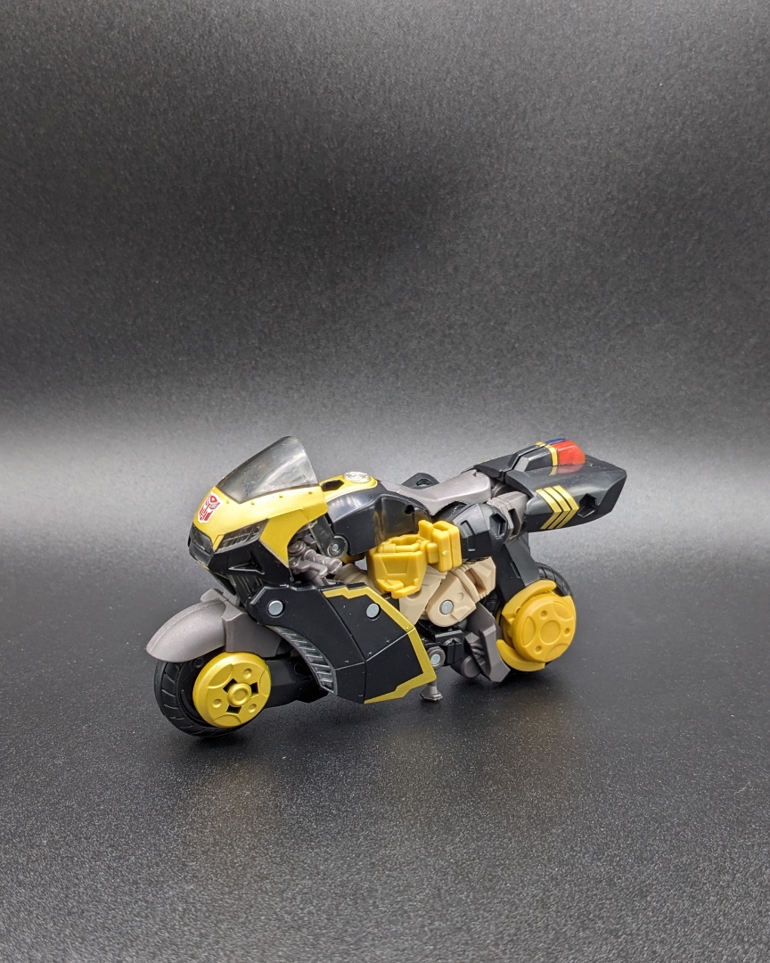 A picture of Prowl in vehicle mode.