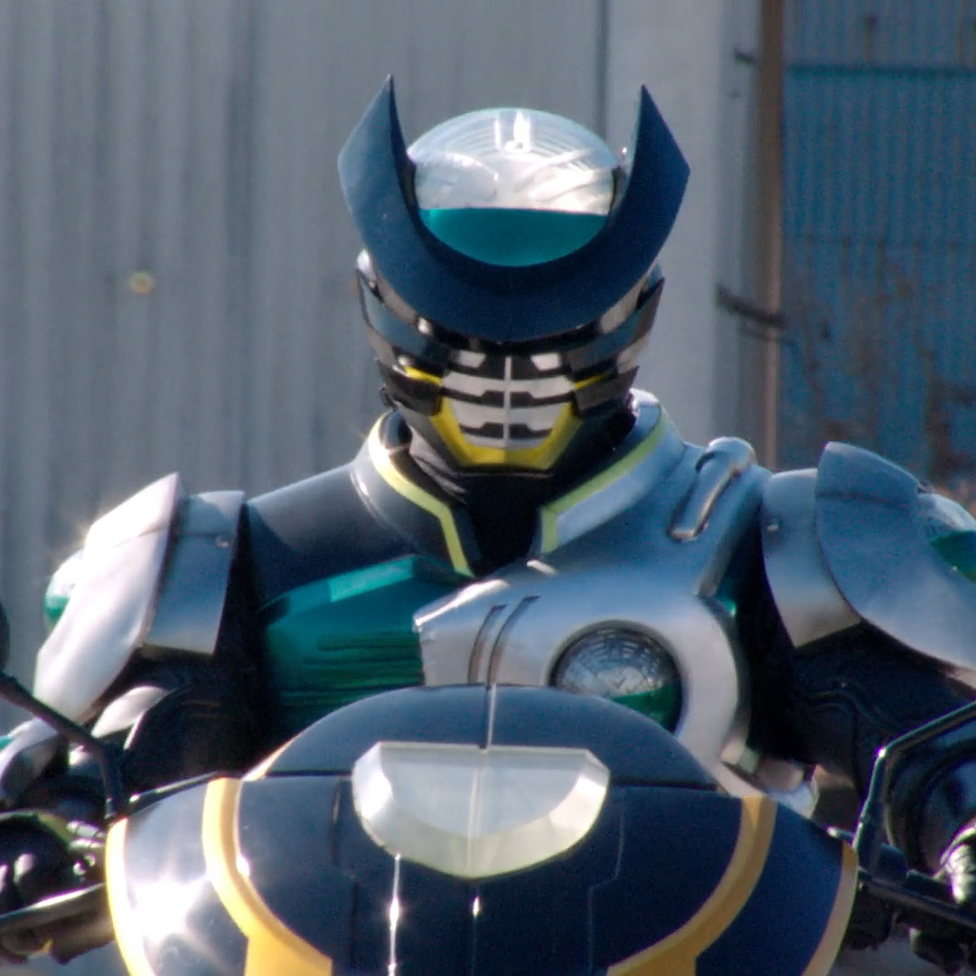 A cropped shot of Kamen Rider Birth on a Ridevendor from Super Hero Taisen.